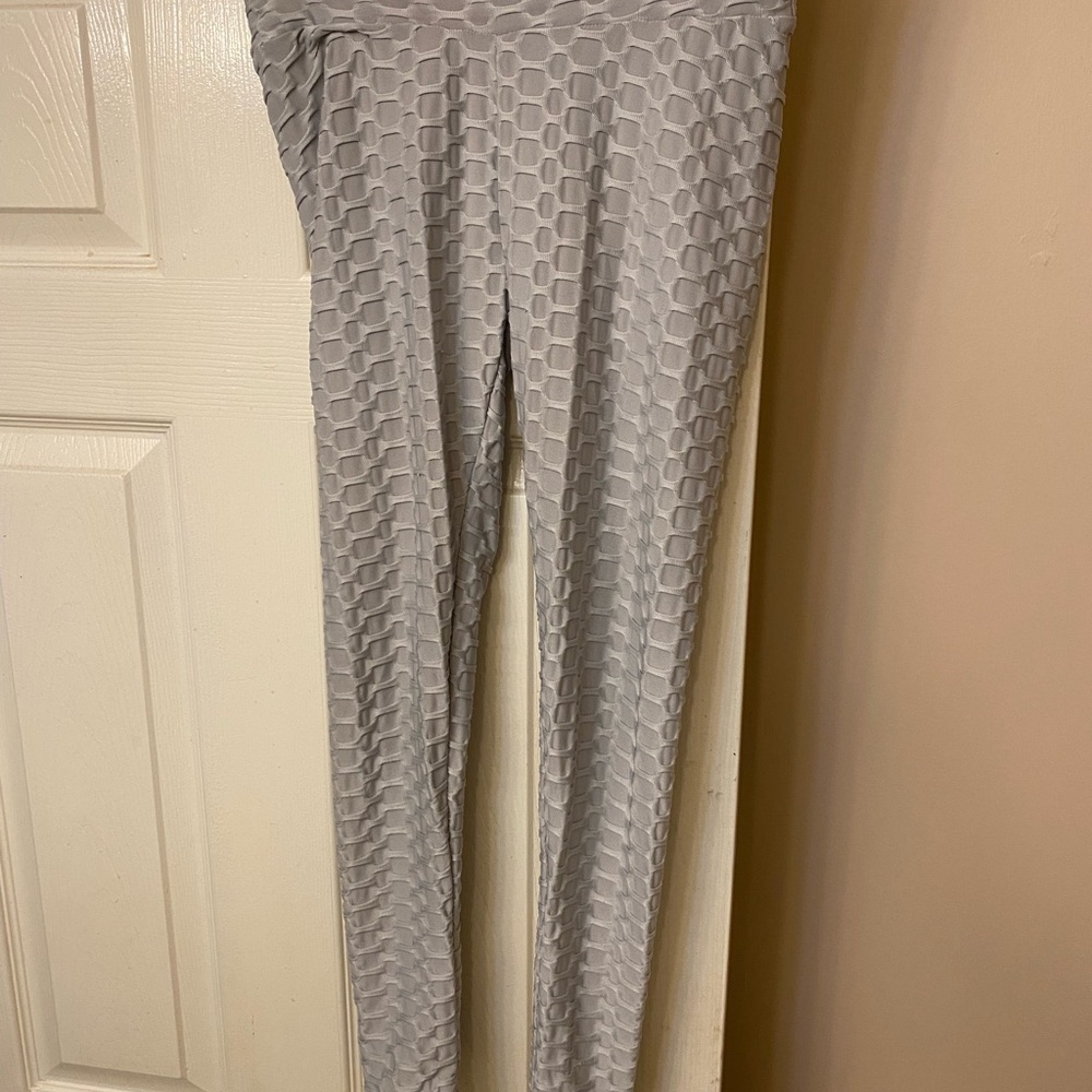 Gray Honeycomb Textured Women's Pants